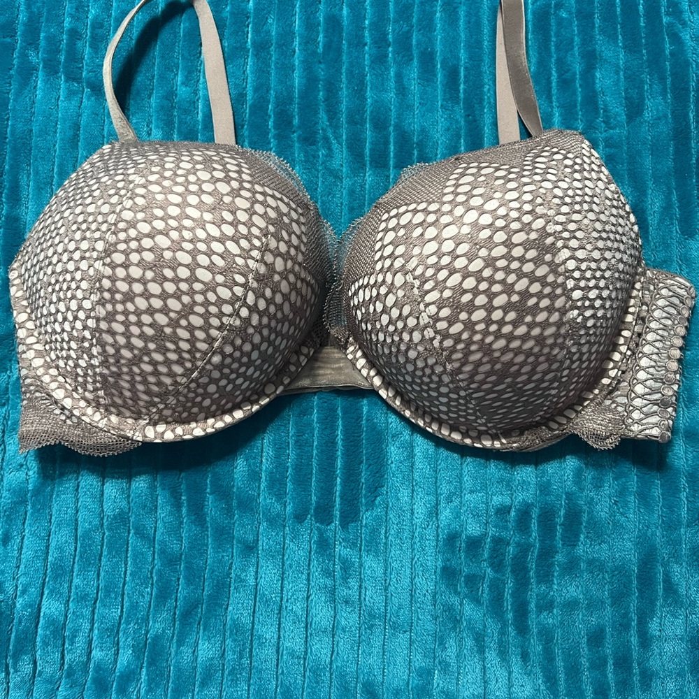Victoria's Secret Bombshell Lace Bra (taupe)